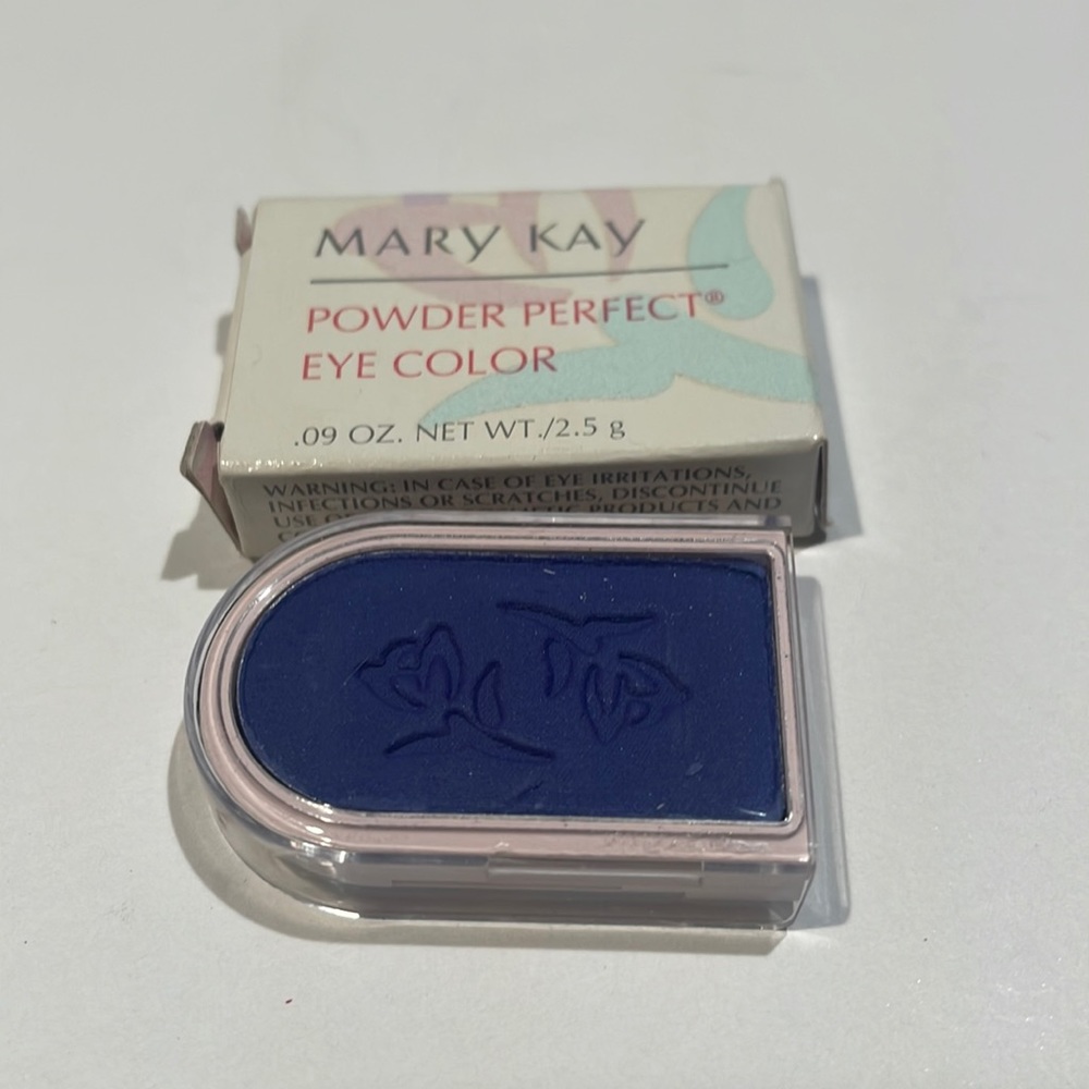NWT Mary Kay Powder Perfect Eye Color - Brilliant Blue